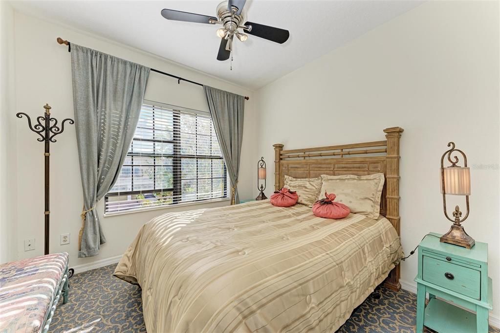 For Sale: $325,000 (3 beds, 2 baths, 1627 Square Feet)