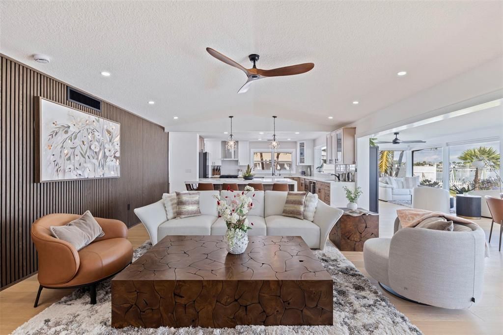 En Venta: $1,890,000 (3 camas, 2 baños, 2554 Pies cuadrados)