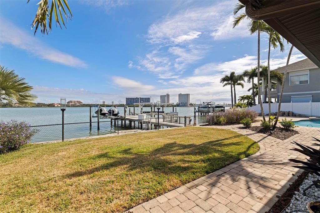 En Venta: $1,890,000 (3 camas, 2 baños, 2554 Pies cuadrados)