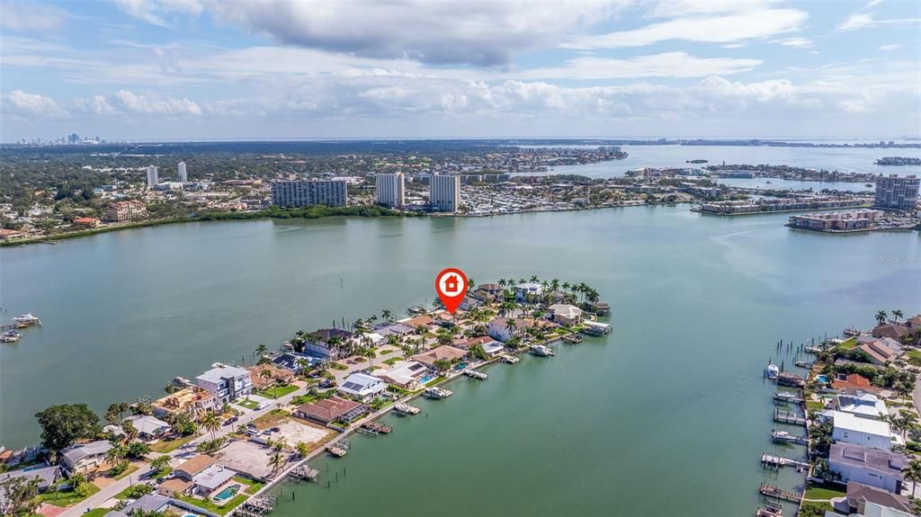 En Venta: $1,890,000 (3 camas, 2 baños, 2554 Pies cuadrados)