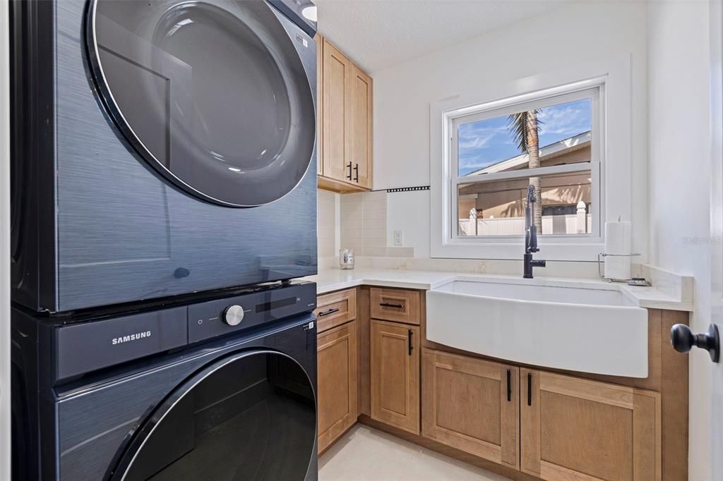 En Venta: $1,890,000 (3 camas, 2 baños, 2554 Pies cuadrados)