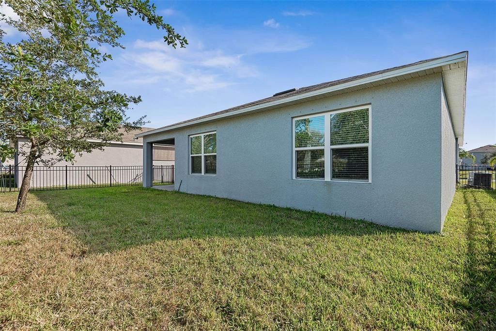 For Sale: $330,000 (4 beds, 2 baths, 1846 Square Feet)