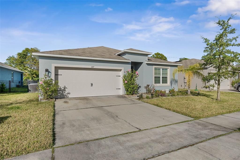 For Sale: $330,000 (4 beds, 2 baths, 1846 Square Feet)