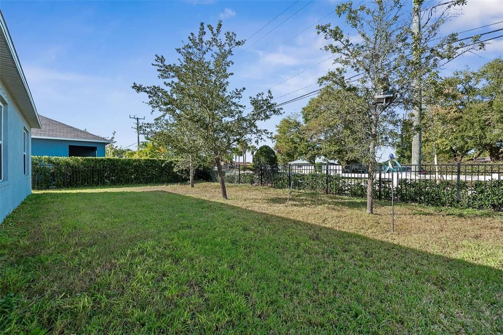 For Sale: $330,000 (4 beds, 2 baths, 1846 Square Feet)