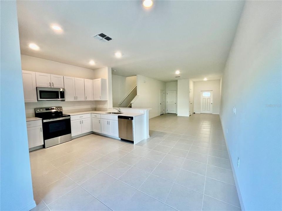 出租: $1,900 (3 贝兹, 2 浴室, 1634 平方英尺)