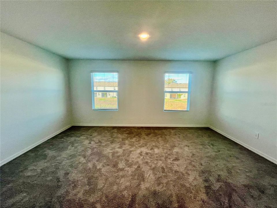 出租: $1,900 (3 贝兹, 2 浴室, 1634 平方英尺)