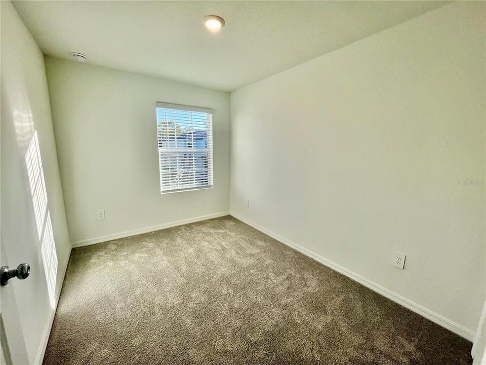 出租: $1,900 (3 贝兹, 2 浴室, 1634 平方英尺)