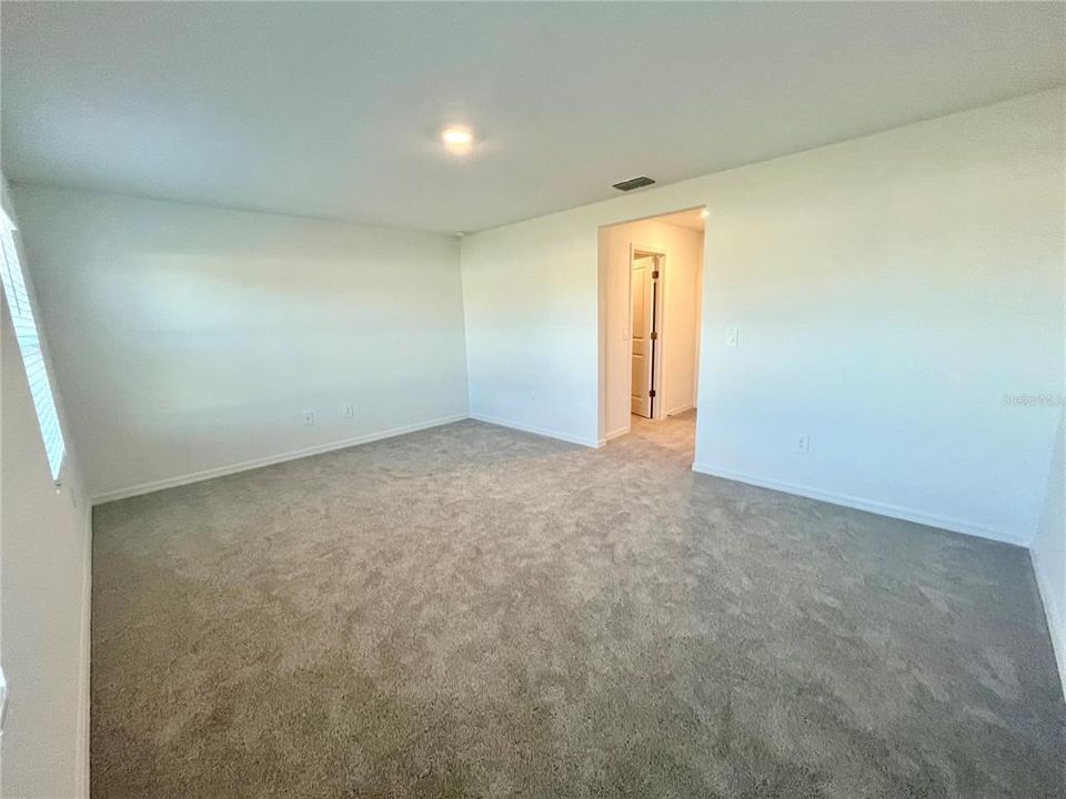 出租: $1,900 (3 贝兹, 2 浴室, 1634 平方英尺)