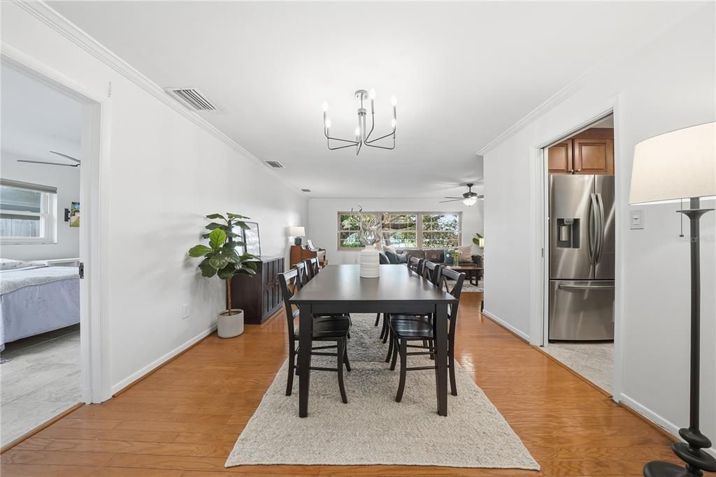 For Sale: $800,000 (4 beds, 3 baths, 2658 Square Feet)