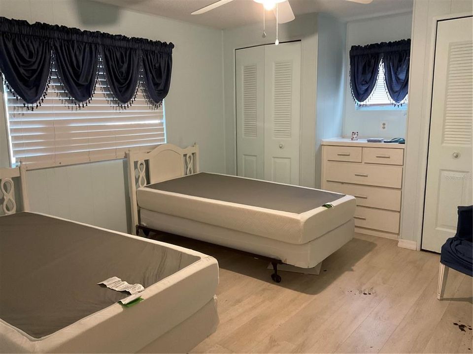 На продажу: $99,500 (2 спален, 2 ванн, 1344 Квадратных фут)