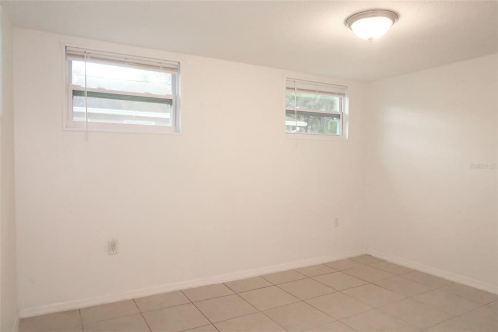 出租: $1,095 (1 贝兹, 1 浴室, 608 平方英尺)