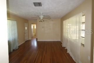 В аренду: $1,675 (2 спален, 1 ванн, 934 Квадратных фут)