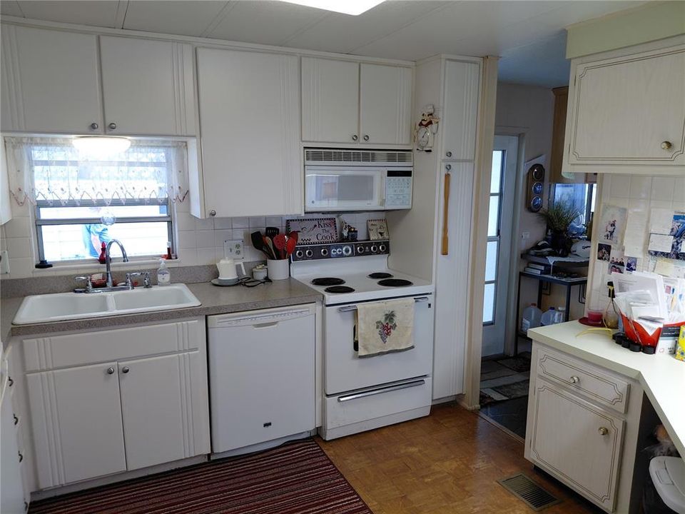 En Venta: $160,000 (2 camas, 2 baños, 984 Pies cuadrados)