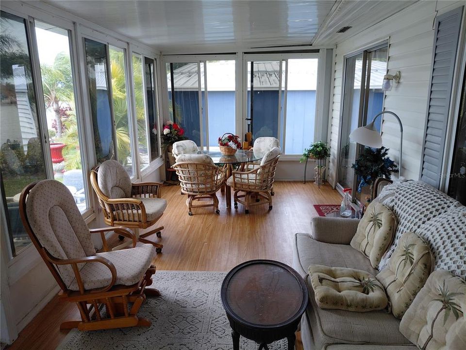 En Venta: $160,000 (2 camas, 2 baños, 984 Pies cuadrados)