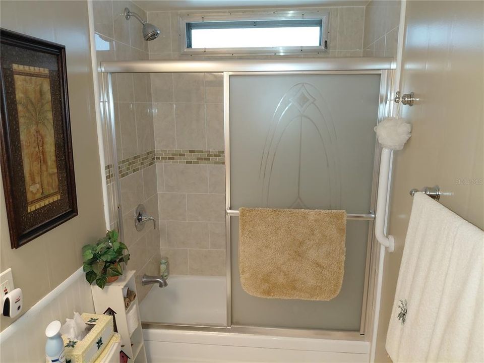 En Venta: $160,000 (2 camas, 2 baños, 984 Pies cuadrados)