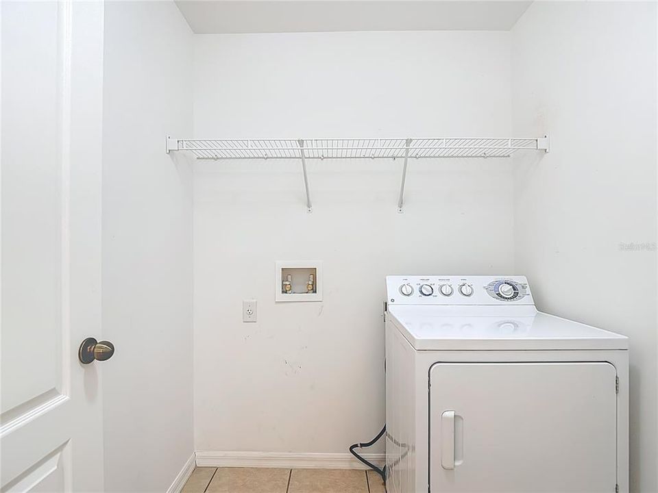 For Sale: $274,999 (3 beds, 2 baths, 1408 Square Feet)