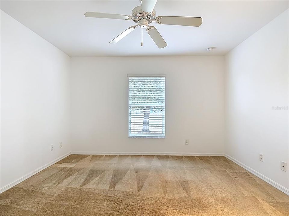 For Sale: $274,999 (3 beds, 2 baths, 1408 Square Feet)