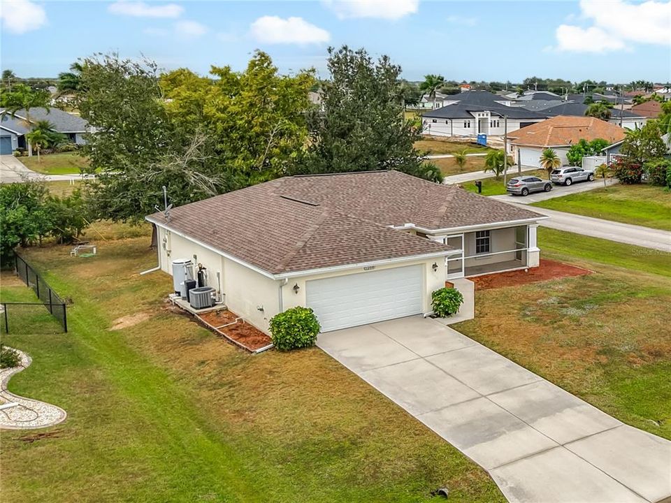 For Sale: $274,999 (3 beds, 2 baths, 1408 Square Feet)