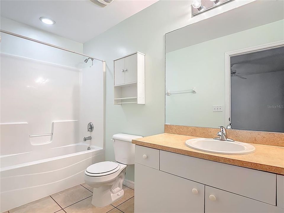 For Sale: $274,999 (3 beds, 2 baths, 1408 Square Feet)