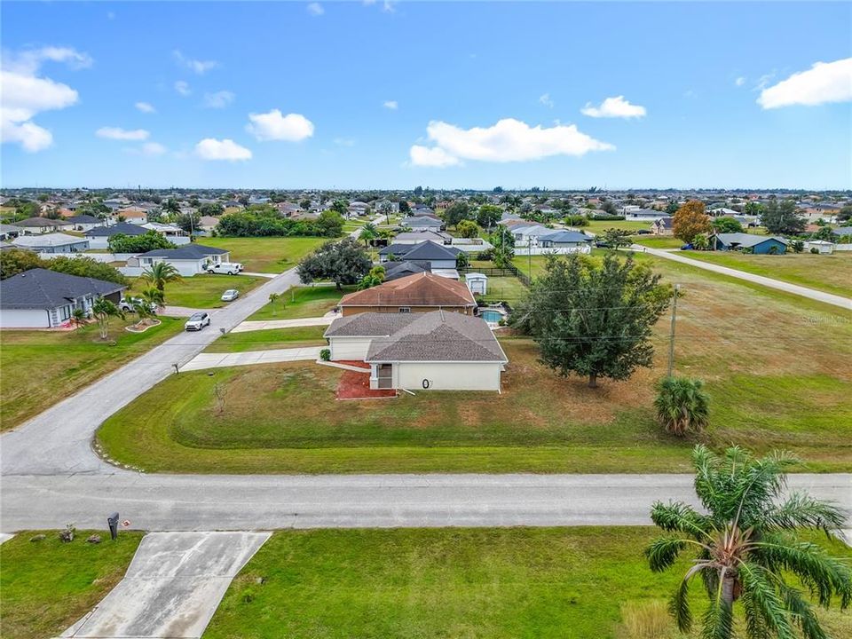 For Sale: $274,999 (3 beds, 2 baths, 1408 Square Feet)