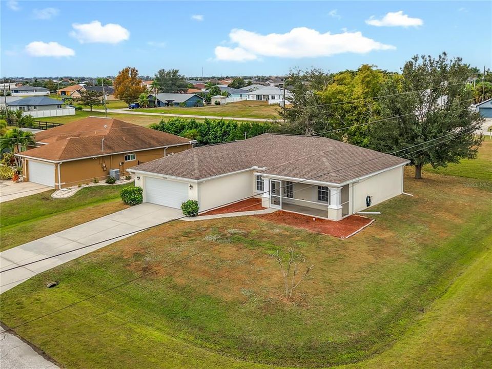 For Sale: $274,999 (3 beds, 2 baths, 1408 Square Feet)