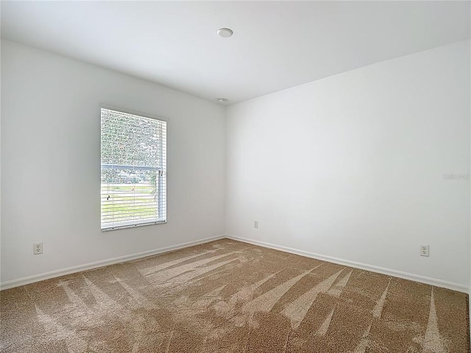 For Sale: $274,999 (3 beds, 2 baths, 1408 Square Feet)