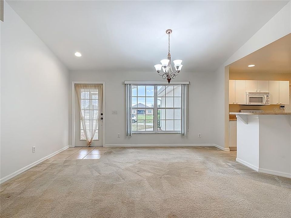 For Sale: $274,999 (3 beds, 2 baths, 1408 Square Feet)