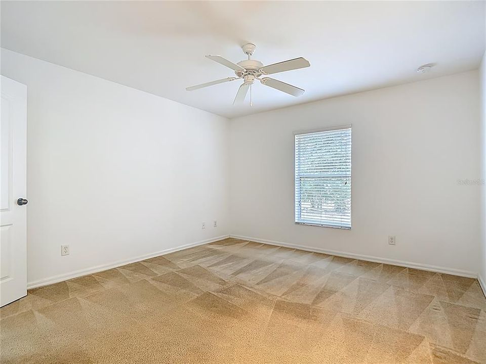 For Sale: $274,999 (3 beds, 2 baths, 1408 Square Feet)