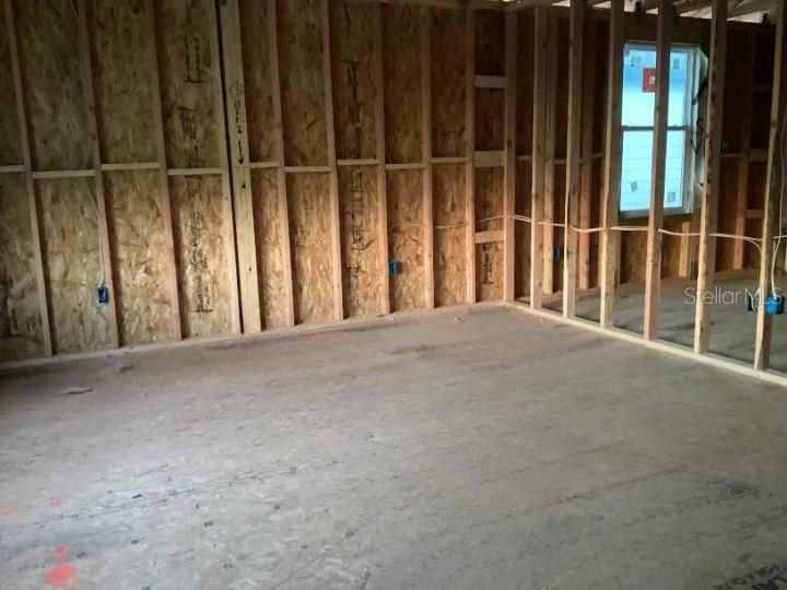 For Sale: $499,990 (4 beds, 2 baths, 2113 Square Feet)