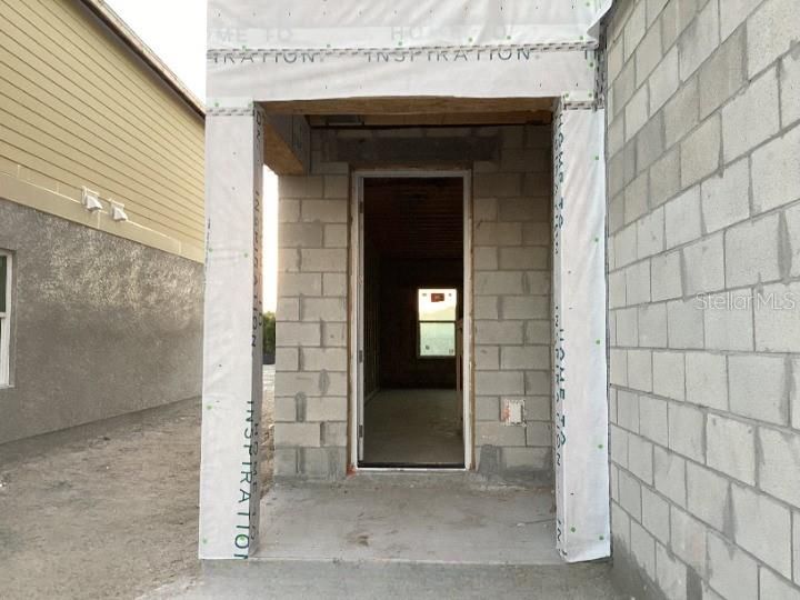 For Sale: $499,990 (4 beds, 2 baths, 2113 Square Feet)