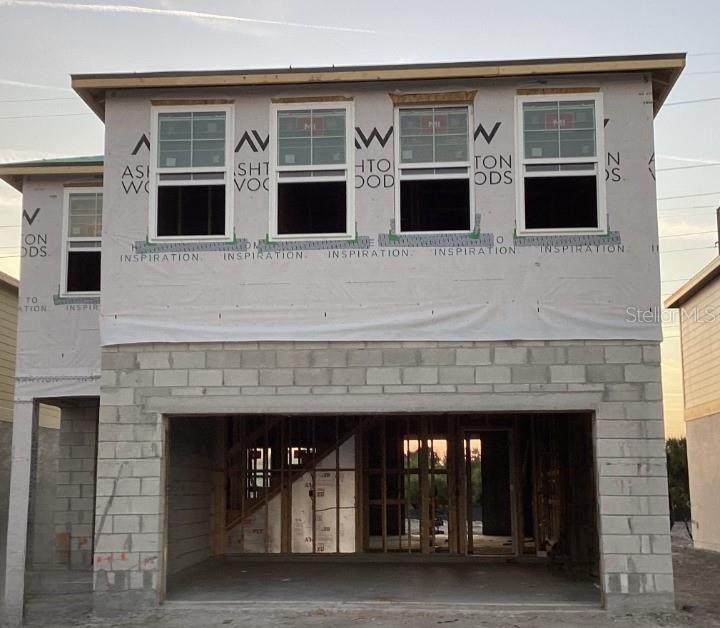 For Sale: $499,990 (4 beds, 2 baths, 2113 Square Feet)