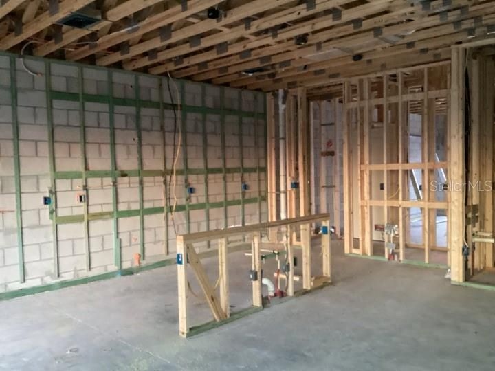 For Sale: $499,990 (4 beds, 2 baths, 2113 Square Feet)