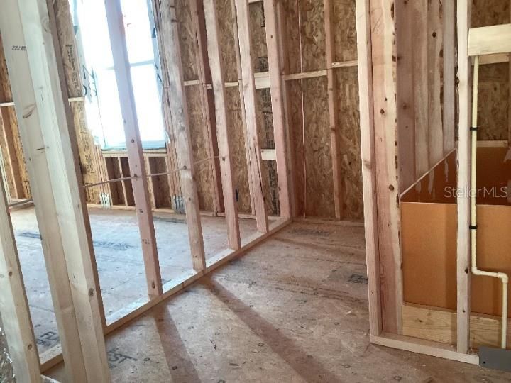 For Sale: $499,990 (4 beds, 2 baths, 2113 Square Feet)