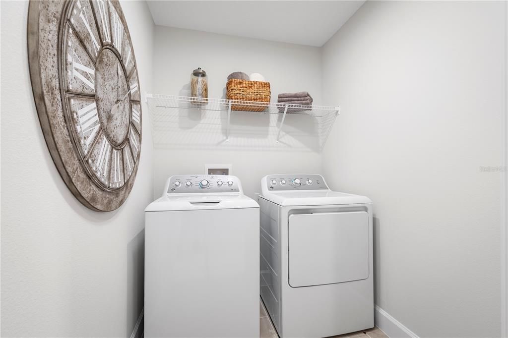 For Sale: $459,990 (4 beds, 2 baths, 2797 Square Feet)