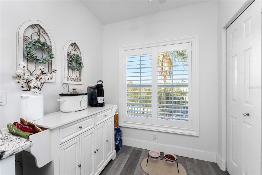 待售: $159,000 (2 贝兹, 2 浴室, 996 平方英尺)