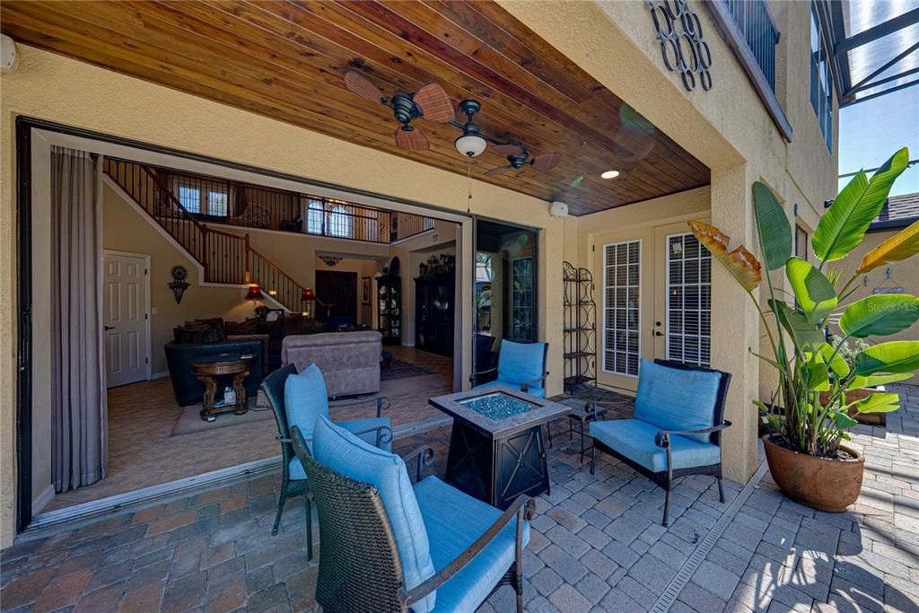 En Venta: $675,000 (6 camas, 4 baños, 4298 Pies cuadrados)