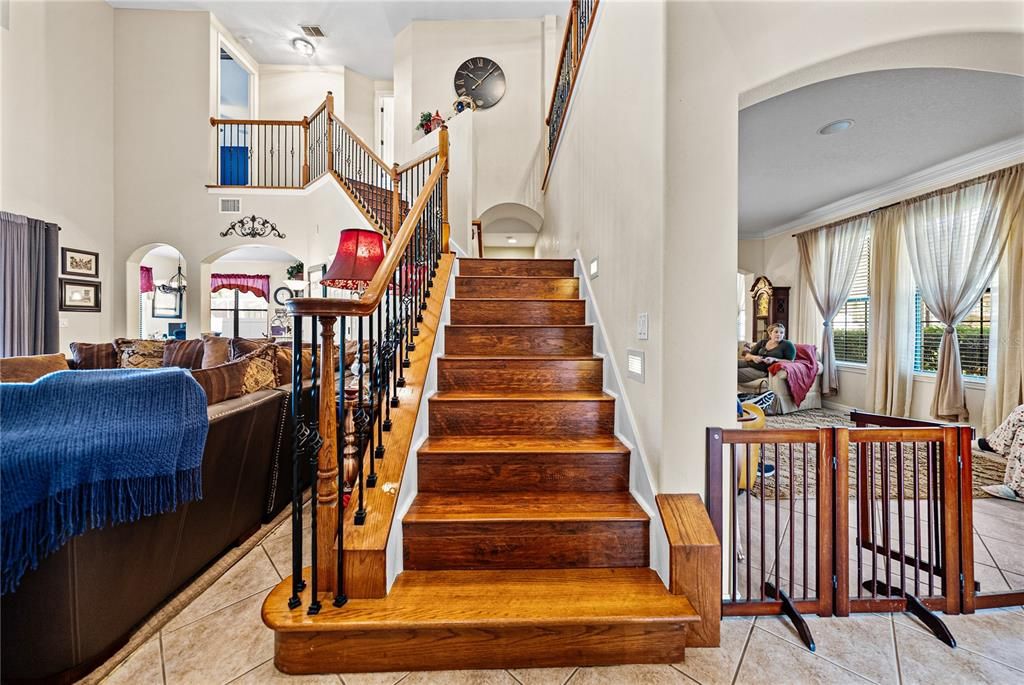 En Venta: $675,000 (6 camas, 4 baños, 4298 Pies cuadrados)