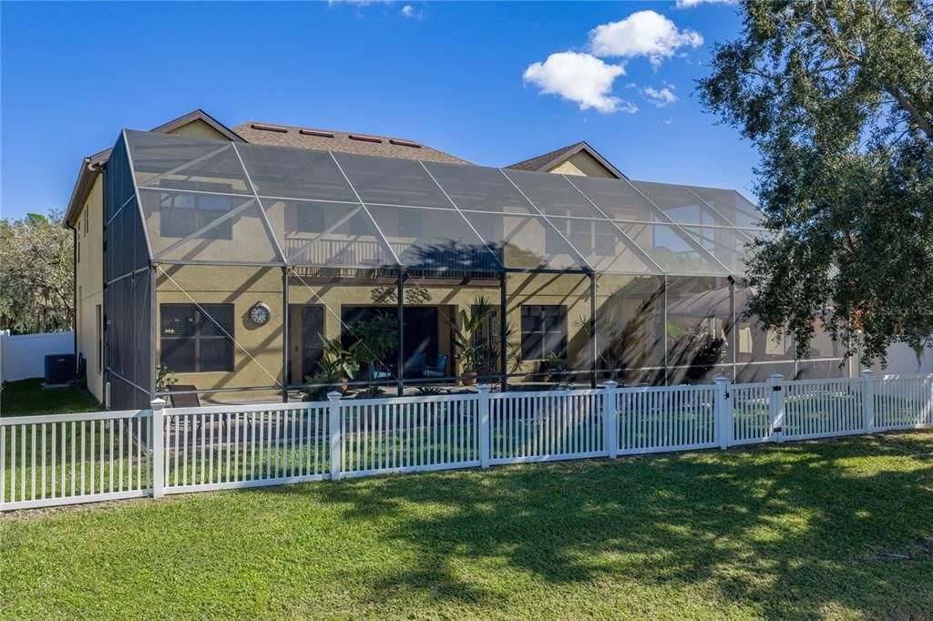 En Venta: $675,000 (6 camas, 4 baños, 4298 Pies cuadrados)