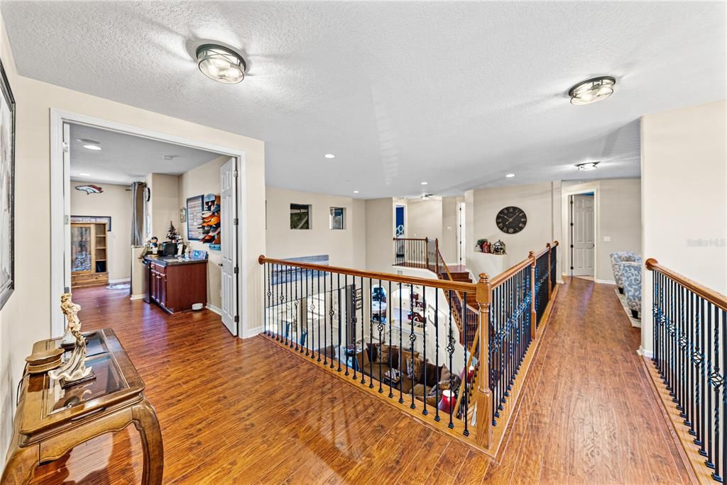 En Venta: $675,000 (6 camas, 4 baños, 4298 Pies cuadrados)