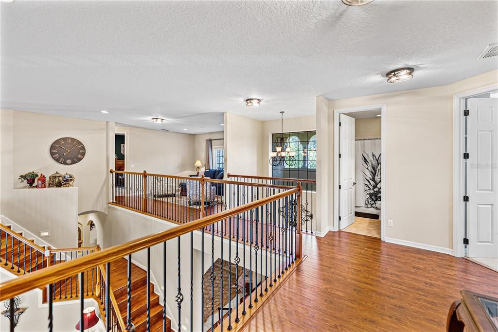 En Venta: $675,000 (6 camas, 4 baños, 4298 Pies cuadrados)