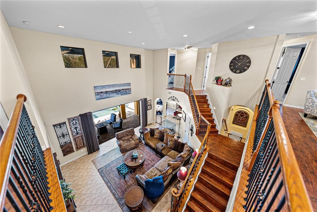 En Venta: $675,000 (6 camas, 4 baños, 4298 Pies cuadrados)