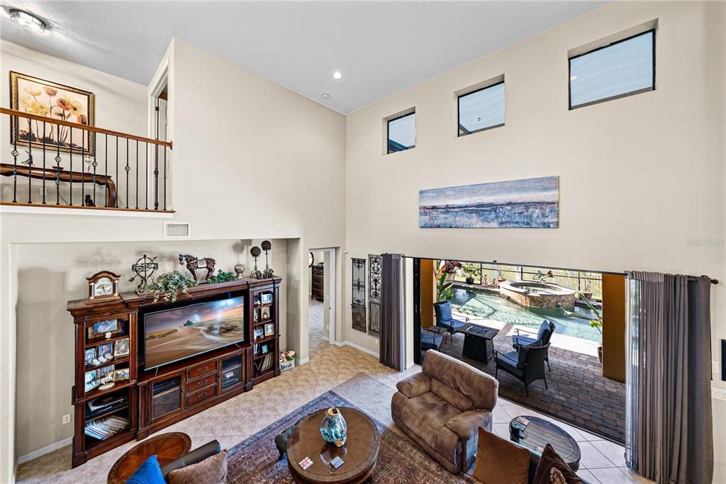 En Venta: $675,000 (6 camas, 4 baños, 4298 Pies cuadrados)