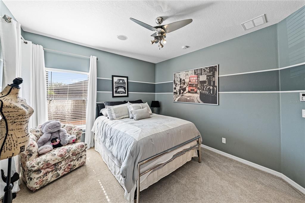 En Venta: $675,000 (6 camas, 4 baños, 4298 Pies cuadrados)