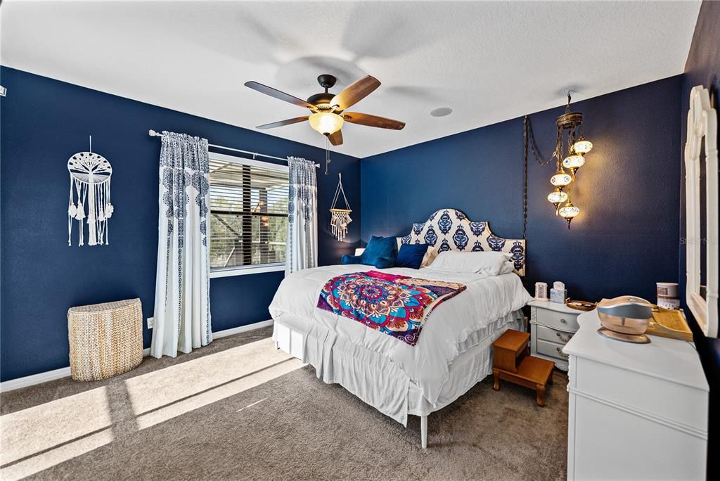 En Venta: $675,000 (6 camas, 4 baños, 4298 Pies cuadrados)