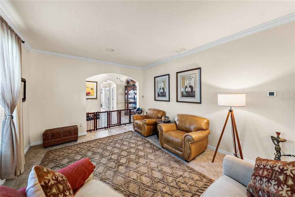 En Venta: $675,000 (6 camas, 4 baños, 4298 Pies cuadrados)