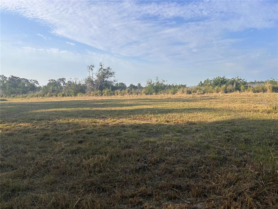 En Venta: $649,900 (1.18 acres)