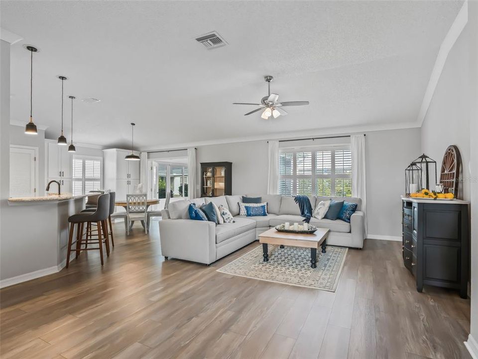 For Sale: $469,000 (3 beds, 2 baths, 2061 Square Feet)
