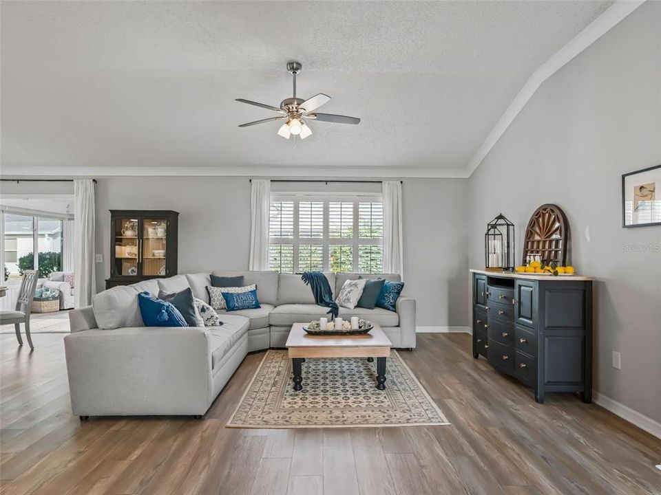 For Sale: $469,000 (3 beds, 2 baths, 2061 Square Feet)