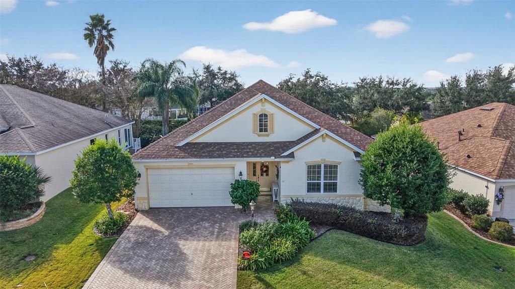 На продажу: $550,000 (3 спален, 2 ванн, 2400 Квадратных фут)