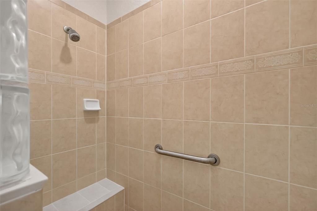 На продажу: $550,000 (3 спален, 2 ванн, 2400 Квадратных фут)